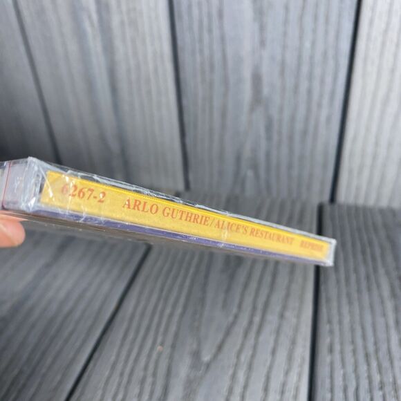 Arlo Guthrie - Alice's Restaurant New CD Brand New CD Sealed - Picture 4 of 5